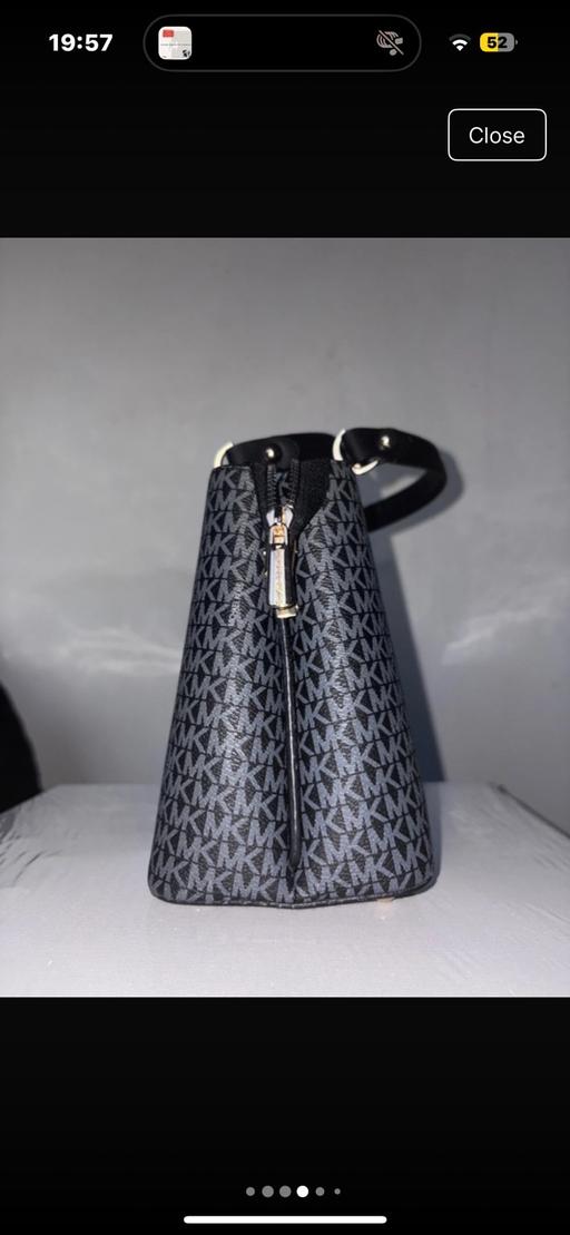 Buy & Sell Sundridge South East London - Photos for Michael Kors handbag