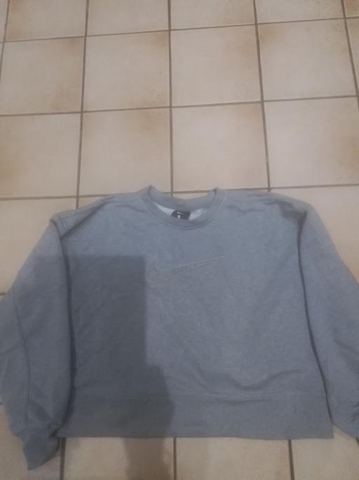 Buy & Sell Streetly Walsall - Photos for BRAND NEW LADIES NIKE GREY SWEAT JUMPER
