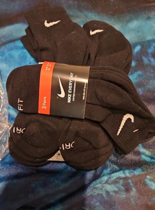 Buy & Sell Kexbrough Barnsley - Photos for 9 pairs Nike socks Size 8 - 11