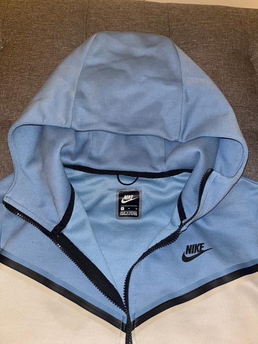 Buy & Sell Upper Holloway North London - Photos for Light Blue/white Nike Tech Tracksuit