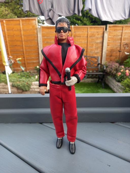 Buy & Sell Swan Village Sandwell - Photos for Michael Jackson