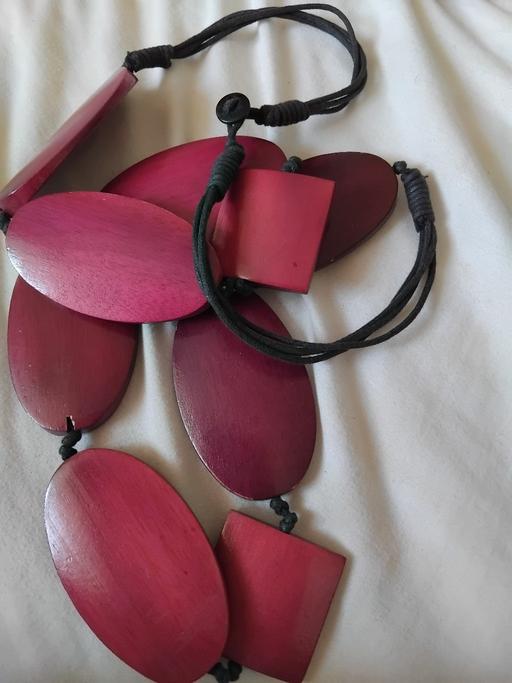 Buy & Sell Kemsley Swale - Photos for pink wood necklace
