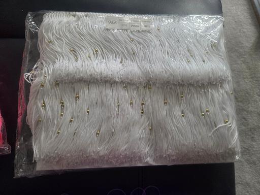 Classes Eccleshill Bradford - Photos for New 15mts white beaded fringe 12cm width