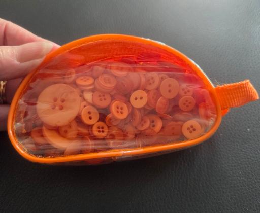 Classes Eccleshill Bradford - Photos for New pack of approx 200 orange buttons