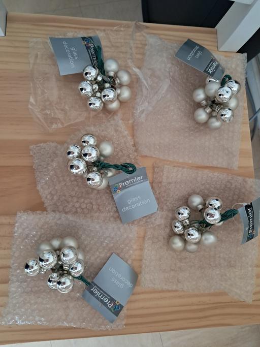 Buy & Sell Tividale Sandwell - Photos for 5 lots of Christmas decoration
