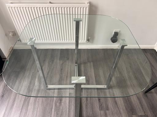 Buy & Sell Watford Three Rivers - Photos for Square glass dining table