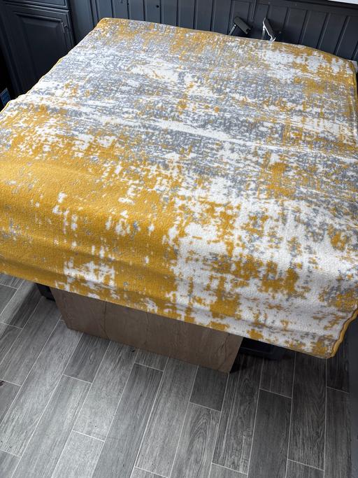 Buy & Sell Duckmanton Chesterfield - Photos for Kukoon rug