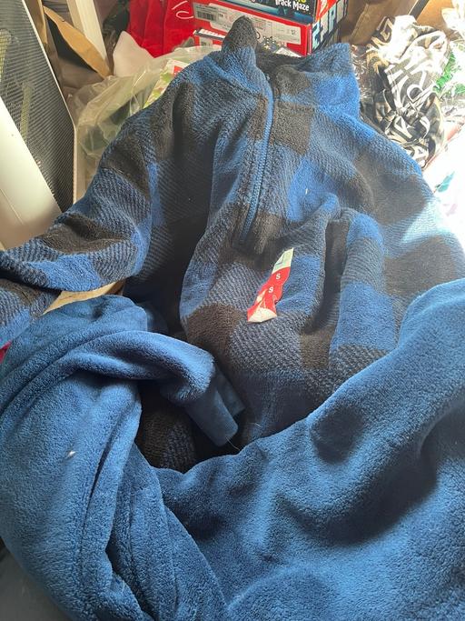 Buy & Sell Wednesfield Wolverhampton - Photos for New small fleece lounge suit