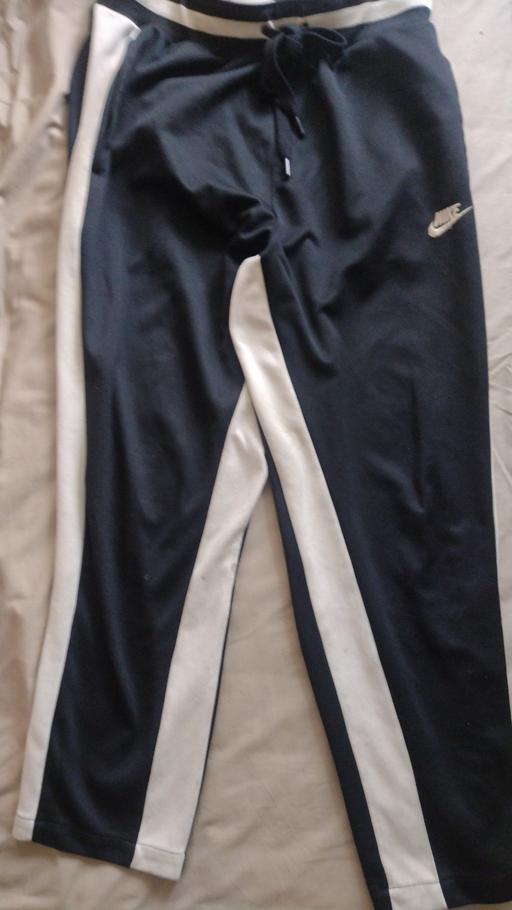 Buy & Sell Penketh Warrington - Photos for Nike tracksuit bottoms 32 waist 32 leg