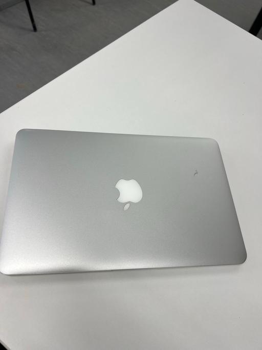Buy & Sell - Photos for MacBook Air