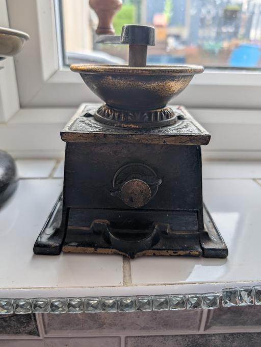 Buy & Sell Woodsetton Dudley - Photos for cast iron coffee grinder