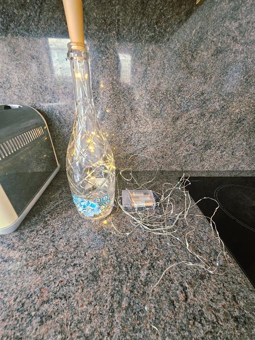 Buy & Sell Newton Doncaster - Photos for Bottle lamp + a set of spare lights.