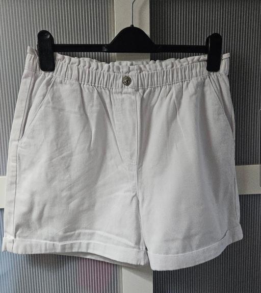 Buy & Sell Halton Brook Halton - Photos for Size 13 MATALAN white shorts