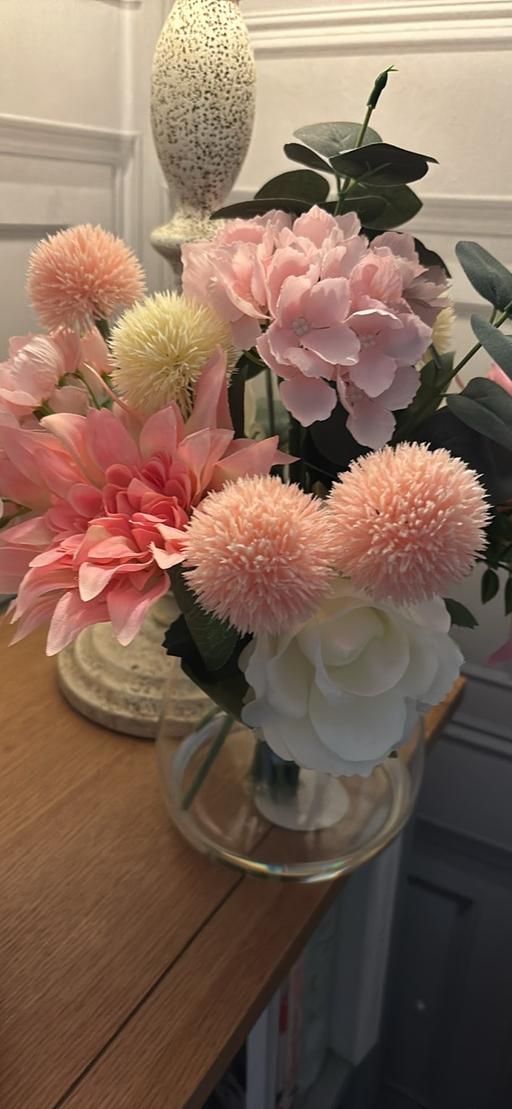 Buy & Sell Bartley Green Birmingham - Photos for Vase of artificial flowers new