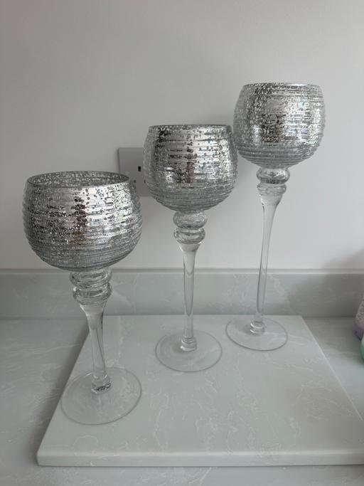 Buy & Sell Halsnead Park Knowsley - Photos for Taskers vases 