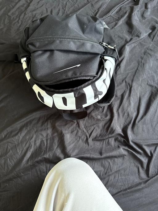 Buy & Sell Leagrave Luton - Photos for Nike bag