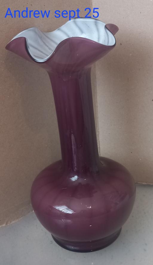 Buy & Sell Thatto Heath Saint Helens - Photos for Vintage handblown art glass vase