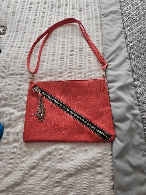 Buy & Sell Newton Doncaster - Photos for Shoulder bag with adjustable strap.