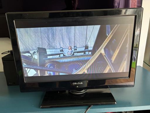 Buy & Sell Kingstanding Birmingham - Photos for TV dvd player 18 inch screen
