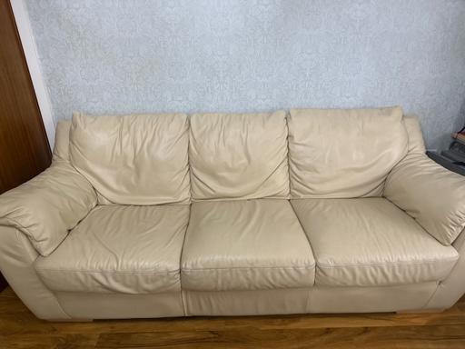 Buy & Sell Ardwick Manchester - Photos for Cream sofa