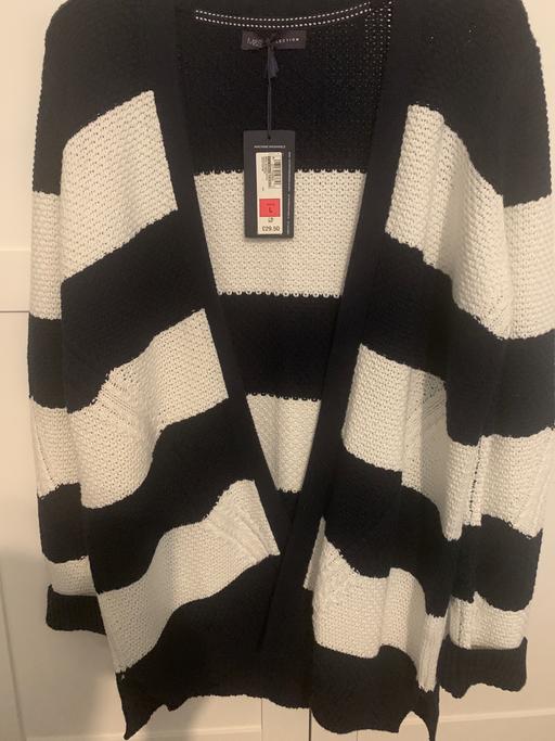 Buy & Sell Woodcross Wolverhampton - Photos for New cardigan