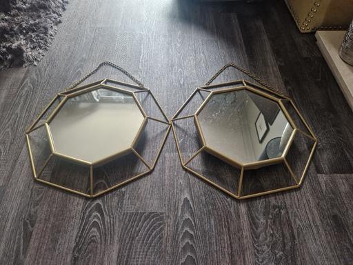 Buy & Sell Scholes Rotherham - Photos for 2 mirror wall hanging mirrors