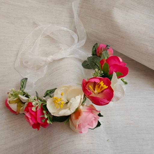 Buy & Sell Willesden North West London - Photos for Floral hair vine