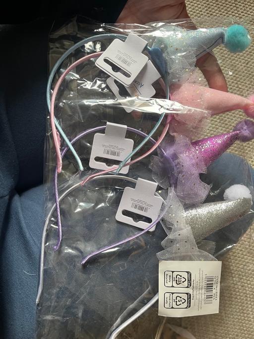 Buy & Sell Wednesfield Wolverhampton - Photos for 4 headbands new £2 all