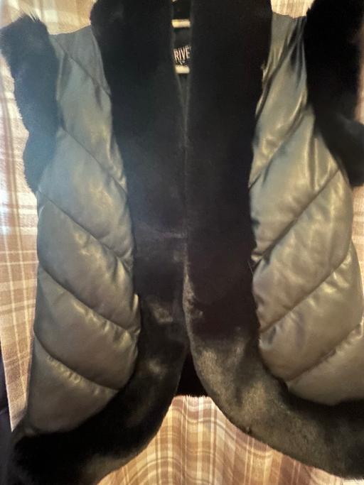 Buy & Sell Woodsetton Dudley - Photos for Fur gilet