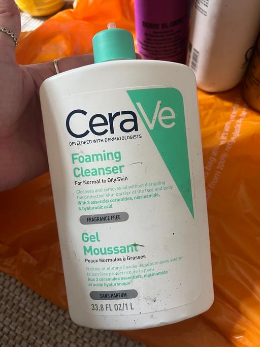 Buy & Sell Wednesfield Wolverhampton - Photos for New 1 litre cleansers £3 each