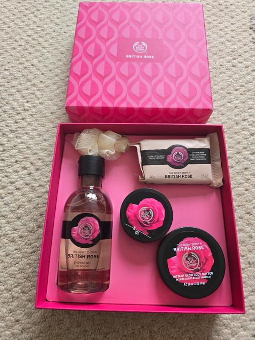 Buy & Sell Gatley Stockport - Photos for The Bodyshop gift set