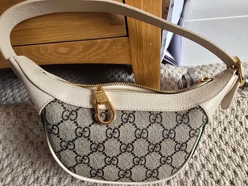 Buy & Sell Gatley Stockport - Photos for Small handbag