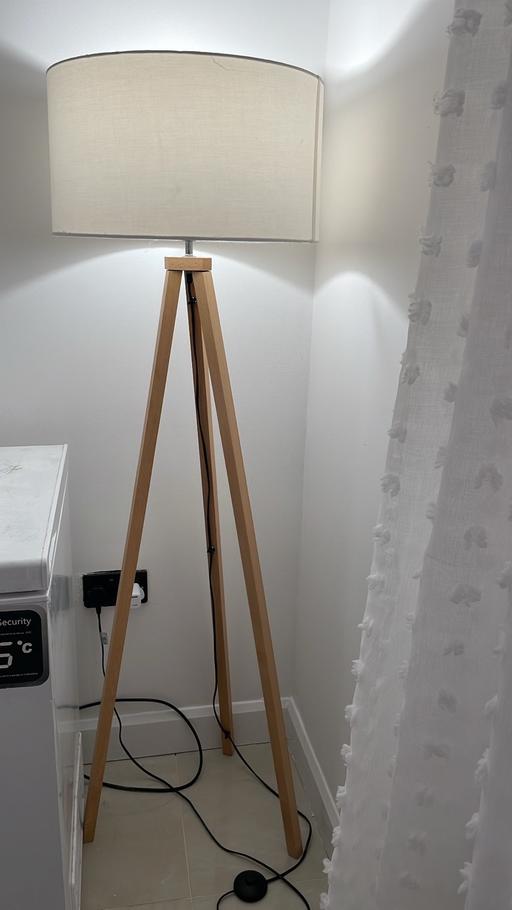 Buy & Sell Premier Business Park Walsall - Photos for Floor lamps