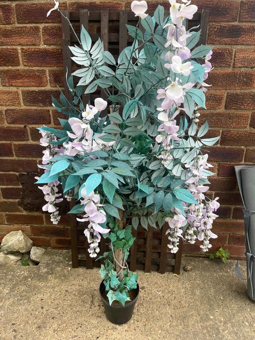 Buy & Sell Conisbrough Doncaster - Photos for 4ft high artificial tree plant