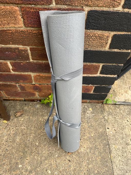 Buy & Sell Conisbrough Doncaster - Photos for Grey yoga/exercise mat