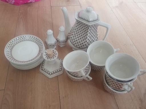 Buy & Sell New Shires Industrial Estate Birmingham - Photos for vintage tea set