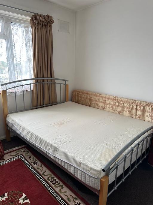 Buy & Sell Camberley Surrey Heath - Photos for Double bed and Dunlopillo double mattress