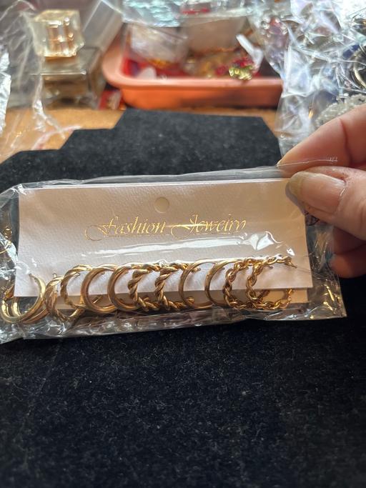 Buy & Sell Alrewas Lichfield - Photos for New earrings