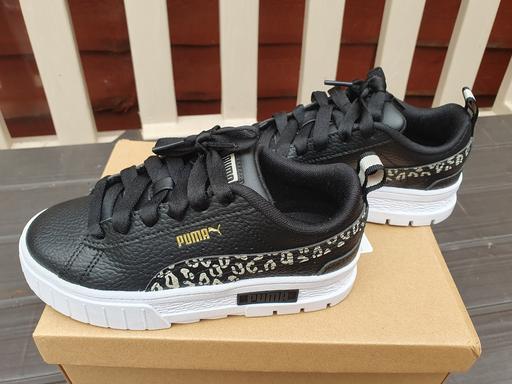 Buy & Sell Croydon Croydon - Photos for girls black puma trainners,size 13uk 32Eu