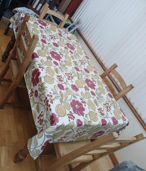 Buy & Sell Marlbrook Bromsgrove - Photos for Table and Chairs