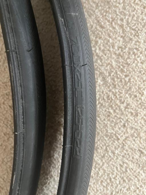 Vehicles Queensway Central London - Photos for Pair of road tyres 700x25C specialized