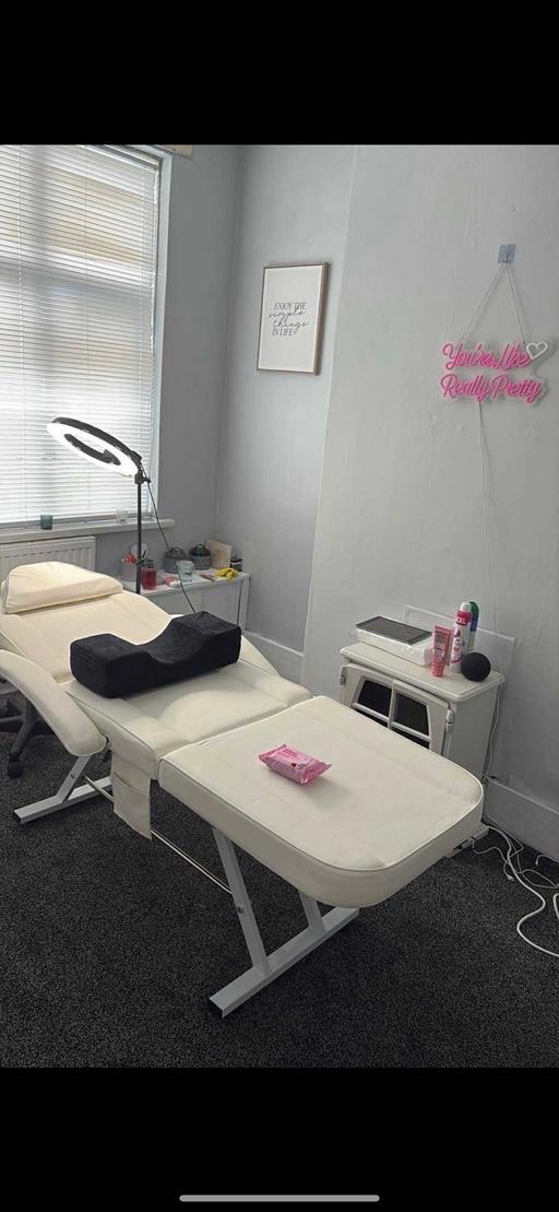 Buy & Sell Wolverhampton West Midlands - Photos for Lash bed