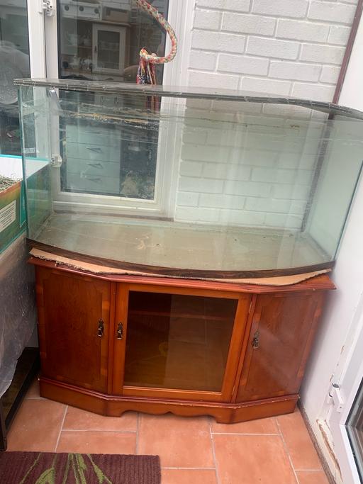 Buy & Sell Brentford Hounslow - Photos for 4ft fish 🐟 tank