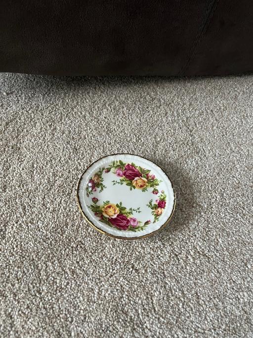 Buy & Sell Tividale Sandwell - Photos for Royal Albert small plate dish