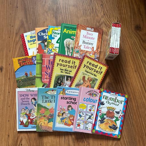 Buy & Sell Atherton Wigan - Photos for Ladybird Books 19 Book Bundle