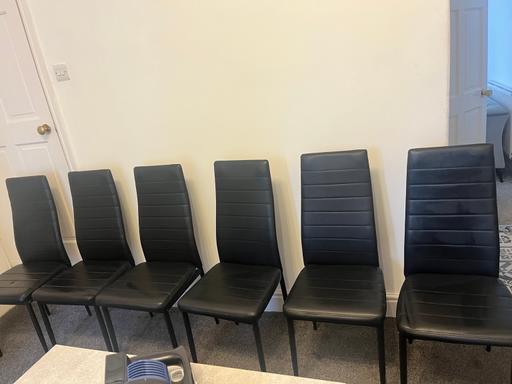 Buy & Sell West Bromwich Sandwell - Photos for 6 black faux leather chairs