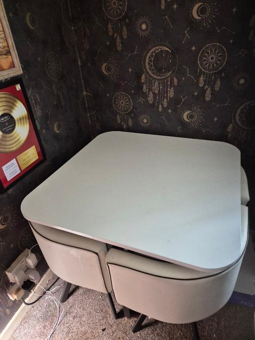 Buy & Sell High Green Sheffield - Photos for space saving table and chairs