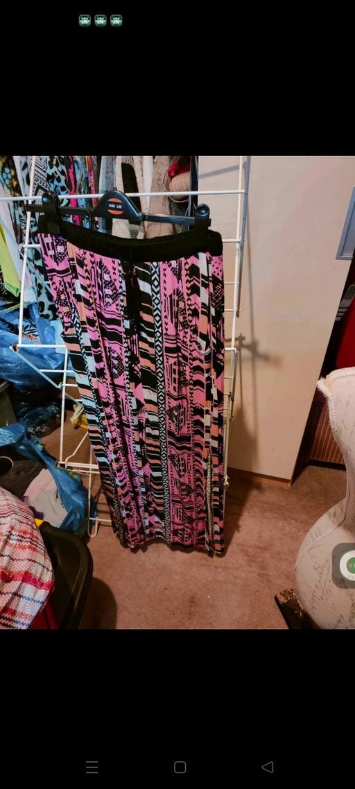 Buy & Sell Ponthenry Carmarthenshire - Wales - Photos for Skirt with splits on the sides
