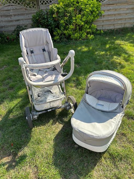 Buy & Sell Allington Maidstone - Photos for Bebecar Ipop and easy maxi isofix base