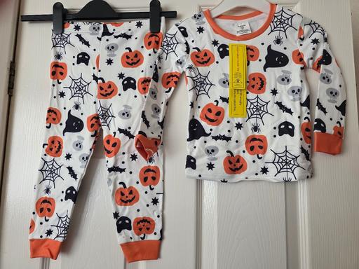 Buy & Sell Blackpool Town Centre Blackpool - Photos for Child's Halloween pyjamas age 3 yrs BNWT